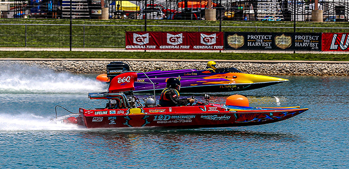 In the ME semifinal matchup between Kilea Ann Kleckner (far lane) and Bradley Johnson, both racer red-lit and Bradley advanced with the lesser of two infractions.