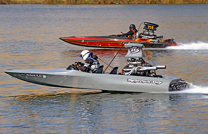 In the semifinal matchup between Scott Simmons and Steve Newton (far lane), Scott posted a near perfect 9.006-second elapsed time to take the win and head to the TE final.