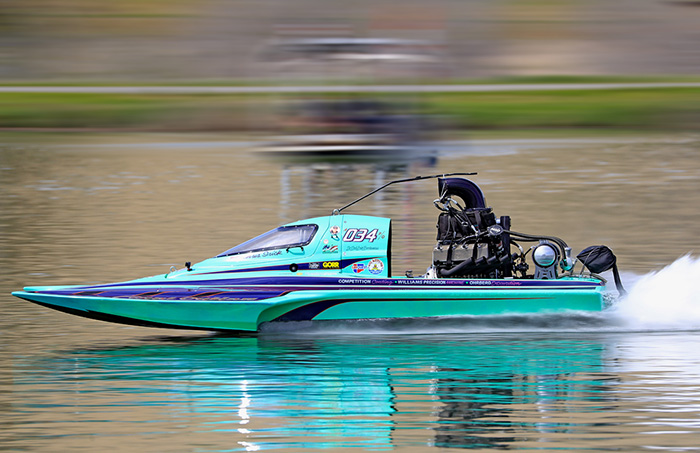 In the Pro Outlaw final between the number one and number two qualifiers, Vic Esposito (near lane) and Chris Irick, both men red lit and Chris emerged the victor thanks to his lesser -.108 infraction.