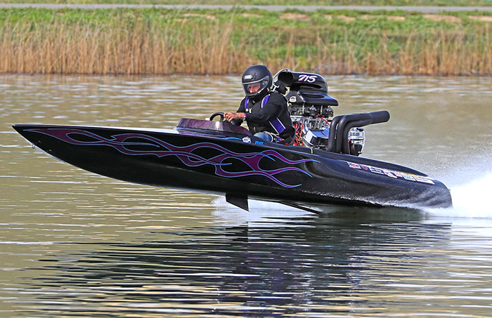 Greg Bowman took the top qualifying spot in the TE class after posting a 7.097-second elapsed time during time trials.