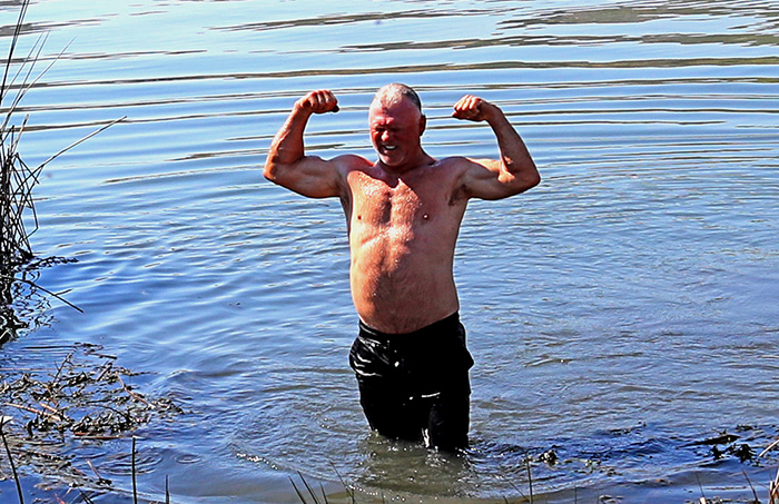 Marc Lane topped off the NJBA Season Opener with the ceremonial dunking after his Top Eliminator victory.