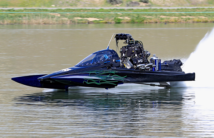 It was good to see Steve Diede back in the drag boat scene and making some test runs in his “Bad To The Bone” machine.