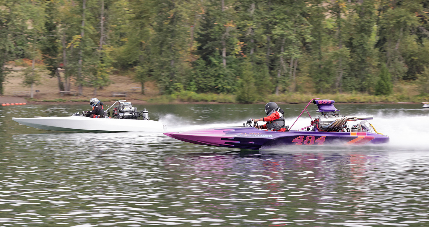 Bob Haislett in the near lane collected a first round win here when Joe Willis broke out by  a heart breaking .004 in round 1.